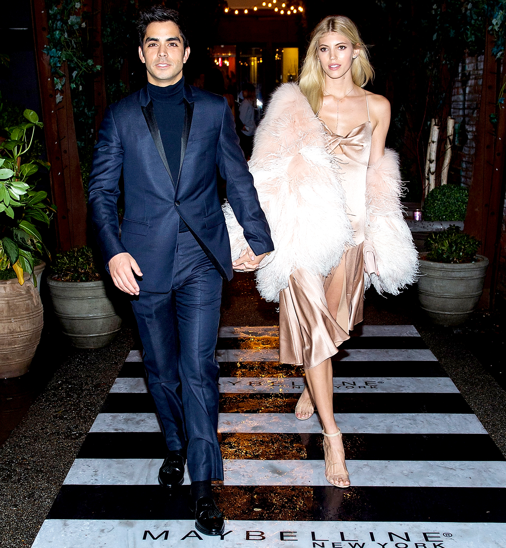 Stunning Pictures of Victoria’s Secret Couples That Will Make You Go Aww