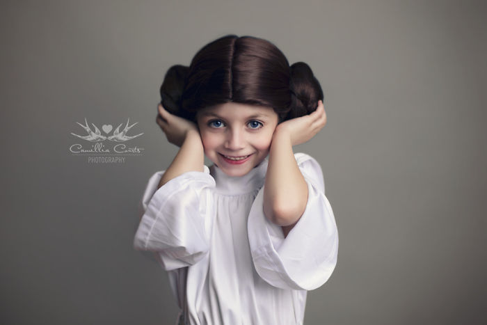 Mom And Her 7-Year-Old Daughter Cosplay As Disney Characters, And They Look Better Than The Originals