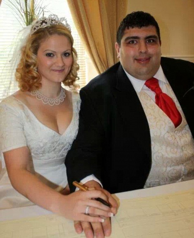 These Perfectly Mismatched Couples Prove That Love Is Blind!